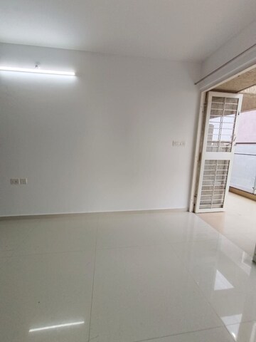 Room in 2 BHK Apartment at Empire Square, Chinchwad – for Rent