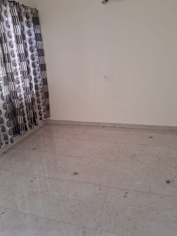 Room in 1 BHK Apartment at NK Sharma Savitry Greens, Lohgarh – for Rent