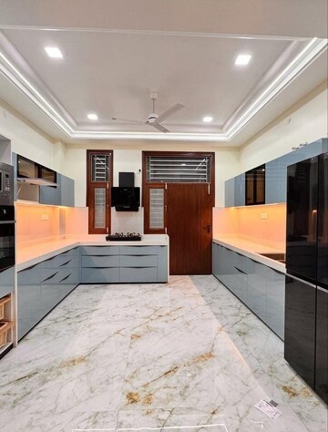 Bedroom in 4 BHK Builder Floor at Sector 28 – for Sale
