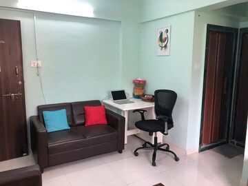 Master Bedroom in 1 BHK Apartment at Gurukripa Apartment Worli, Worli – for Rent