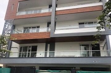 4 BHK Builder Floor – Exterior View View at Sector 43 - for Rent