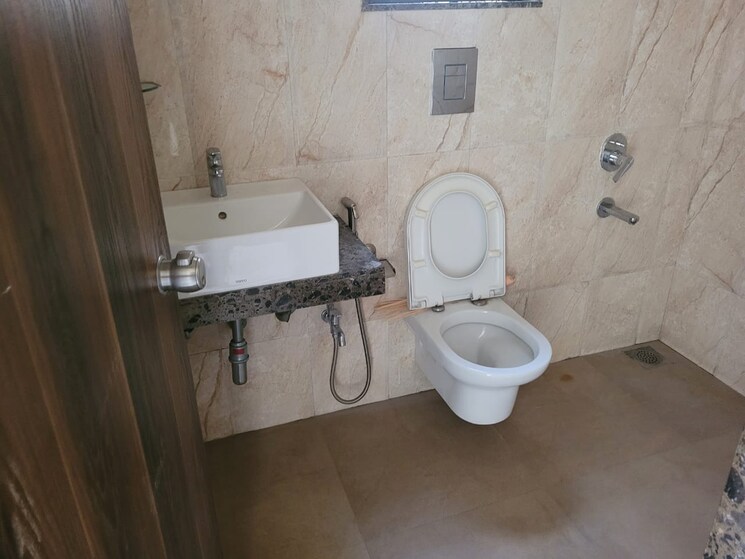 Attached Bathroom, galaxy-parijat 3 Bedroom 1500 Sq.Ft. Apartment In Bhosale Nagar Pune 8904462