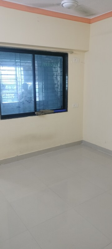 Room in 1 BHK Apartment at Prabhadevi CHS, Prabhadevi – for Rent