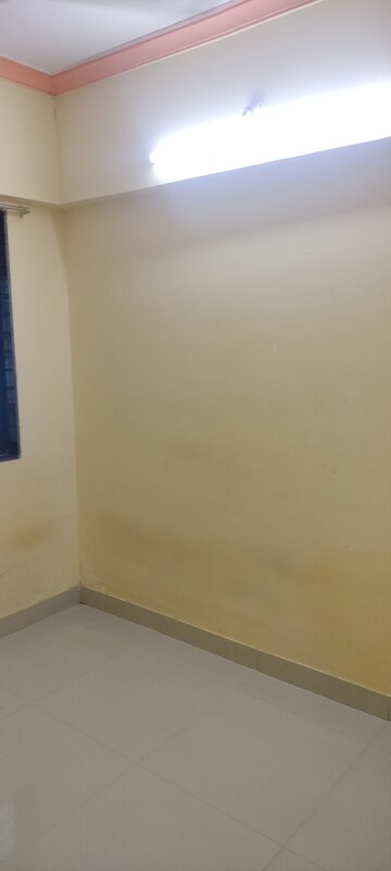 Room in 1 BHK Apartment at Prabhadevi CHS, Prabhadevi – for Rent