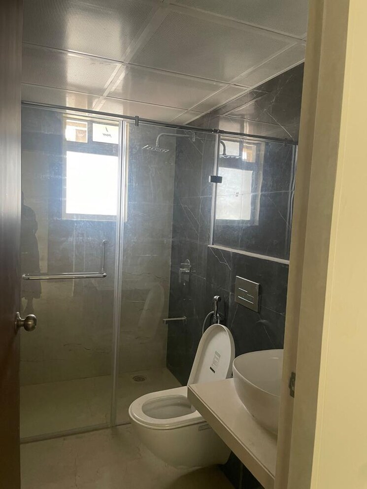 Bathroom, dosti-west-county-phase-4-dosti-pine 2 Bedroom 695 Sq.Ft. Apartment In Balkum Pada Thane 8904444