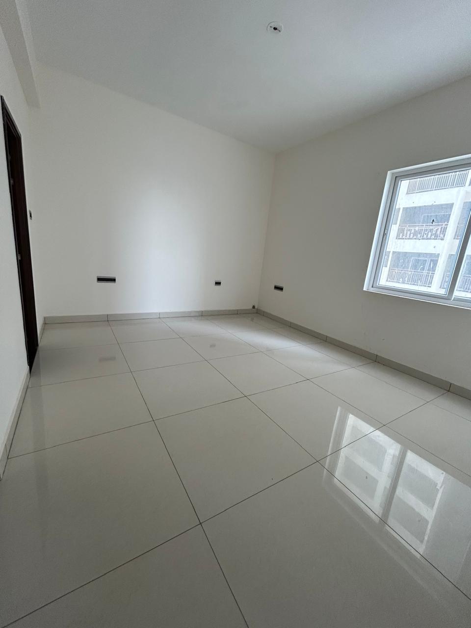 3 BHK Apartment For Sale in Candeur Crescent