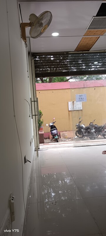  Office Space – Exterior View View at Vardhman Star Shop Mall, Sector 19 - for Rent