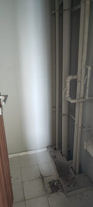Building Lobby in 2 BHK Apartment at Sheth Irene, Malad West – for Rent