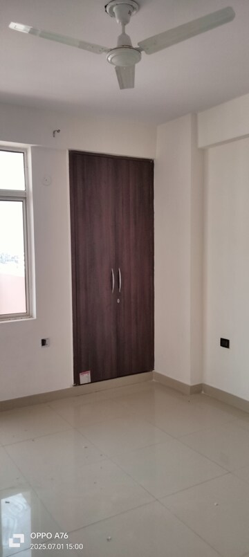 Room in 3 BHK Apartment at M R Platinum 321, Raj Nagar Extension – for Sale