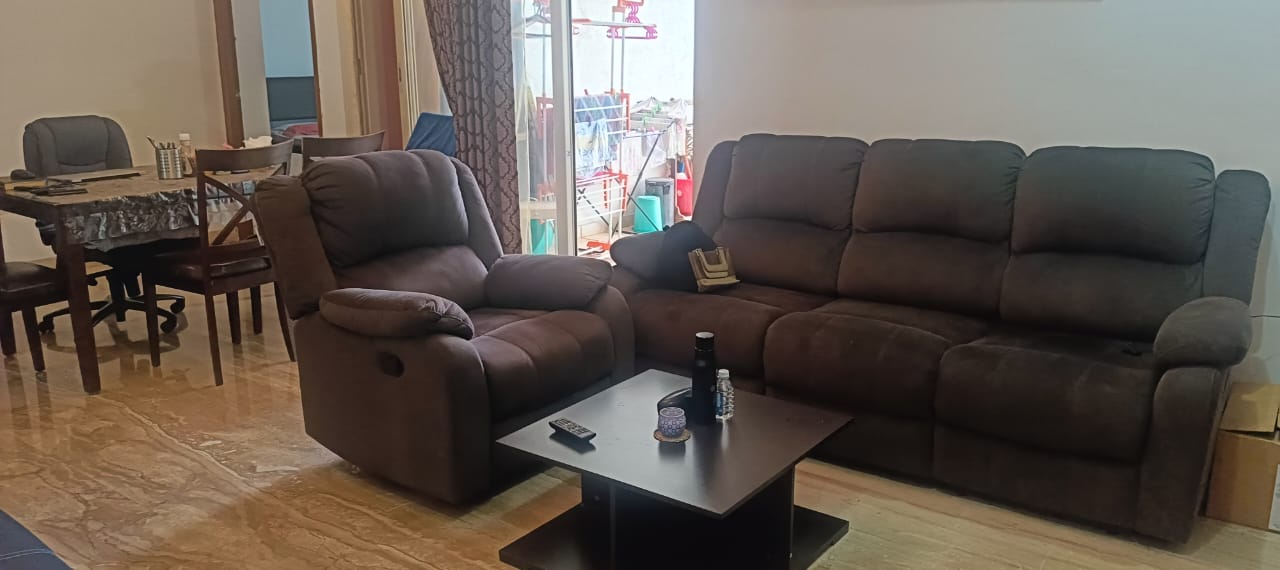 3.5 BHK + Servant Room Apartment For Sale in Marvel Brisa