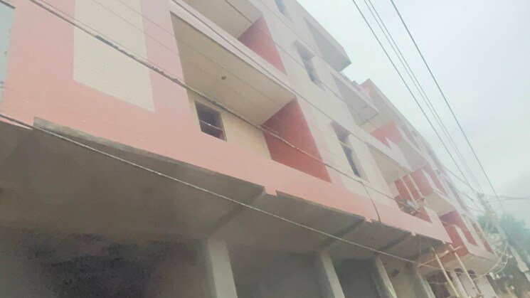 Kitchen, dlf ankur vihar 3 Bedroom 1000 Sq.Ft. Builder Floor In Dlf Ankur Vihar Ghaziabad 8904564