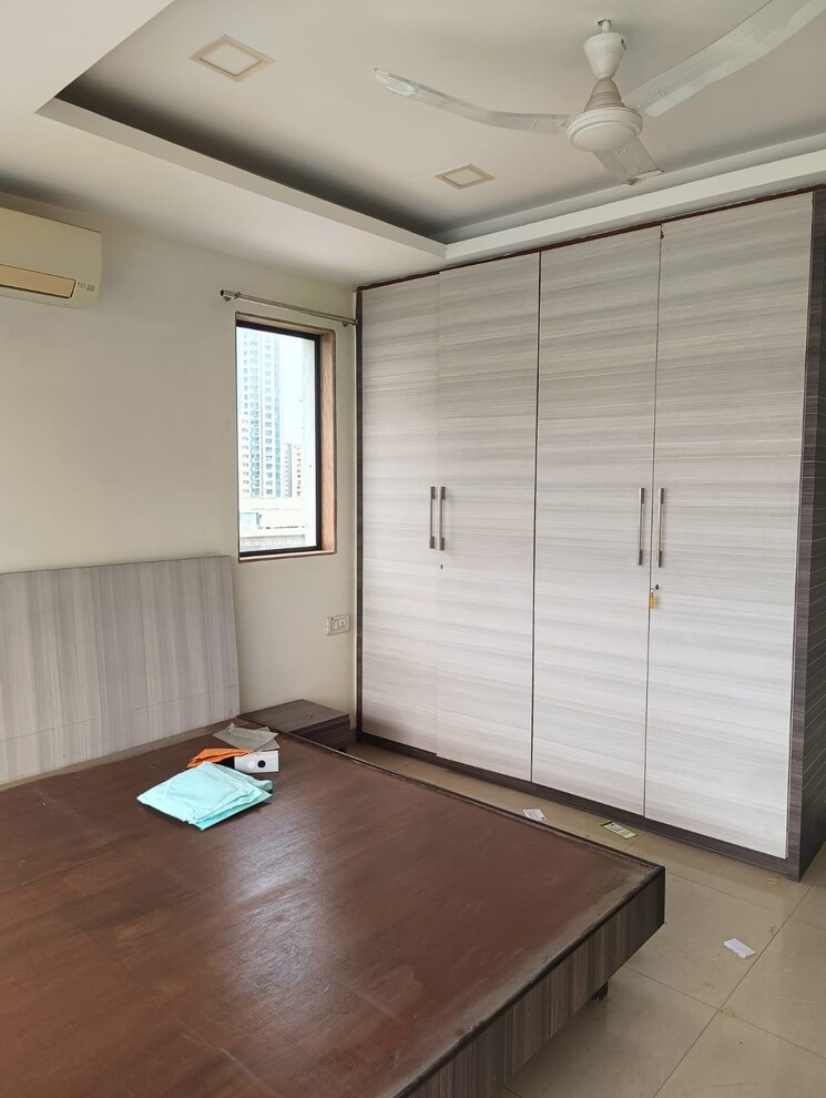 Room, krypton-tower 3 Bedroom 1200 Sq.Ft. Apartment In Prabhadevi Mumbai 8904549