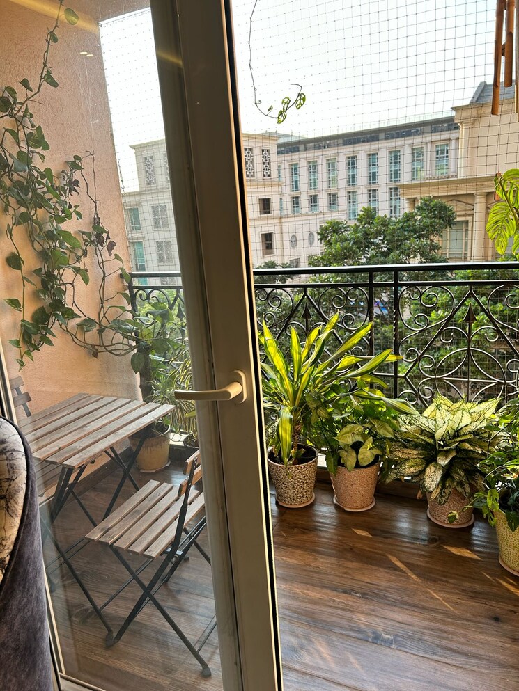 Balcony, hiranandani-gardens-glen-classic 3 Bedroom 1550 Sq.Ft. Apartment In Powai Mumbai 8904562