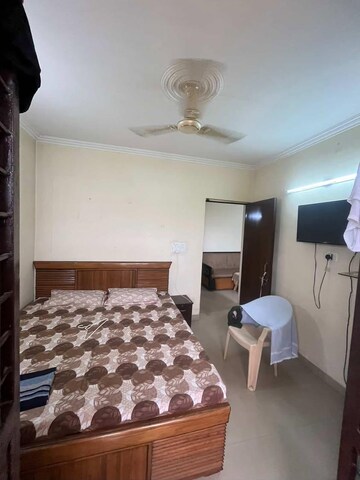 Bedroom in 1 BHK Apartment at Expenable LIG, Sector 13 Dwarka – for Rent