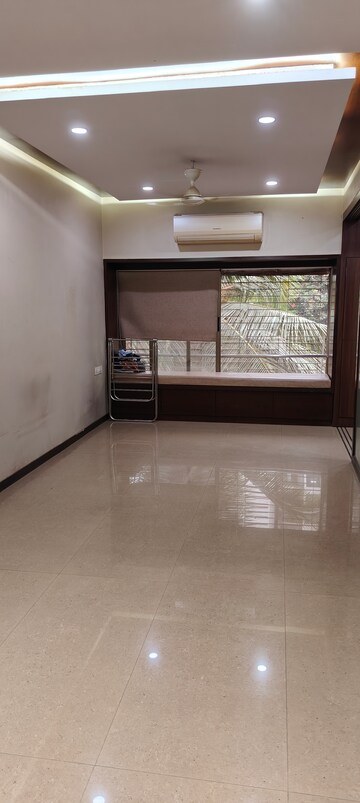 Room in 2 BHK Apartment at Oshiwara Mhada, Andheri West – for Sale
