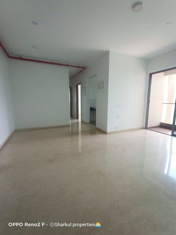 Room in 2 BHK Apartment at Kalpataru Immensa, Kolshet Road – for Sale