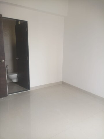 Room in 2 BHK Apartment at DGS Sheetal Tapovan, Malad East – for Rent