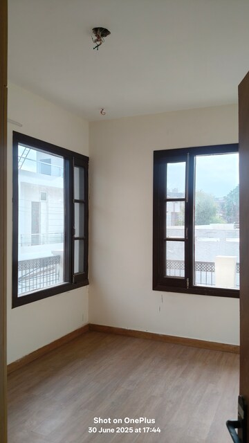 Room in 4 BHK Independent House at Dhakoli – for Sale
