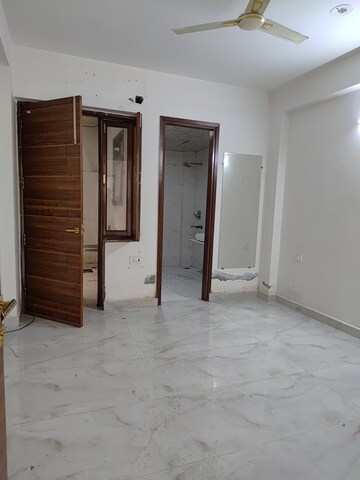 Furnished Amenities in 2 BHK Builder Floor at Eldeco Ananda, Sector 48 – for Rent