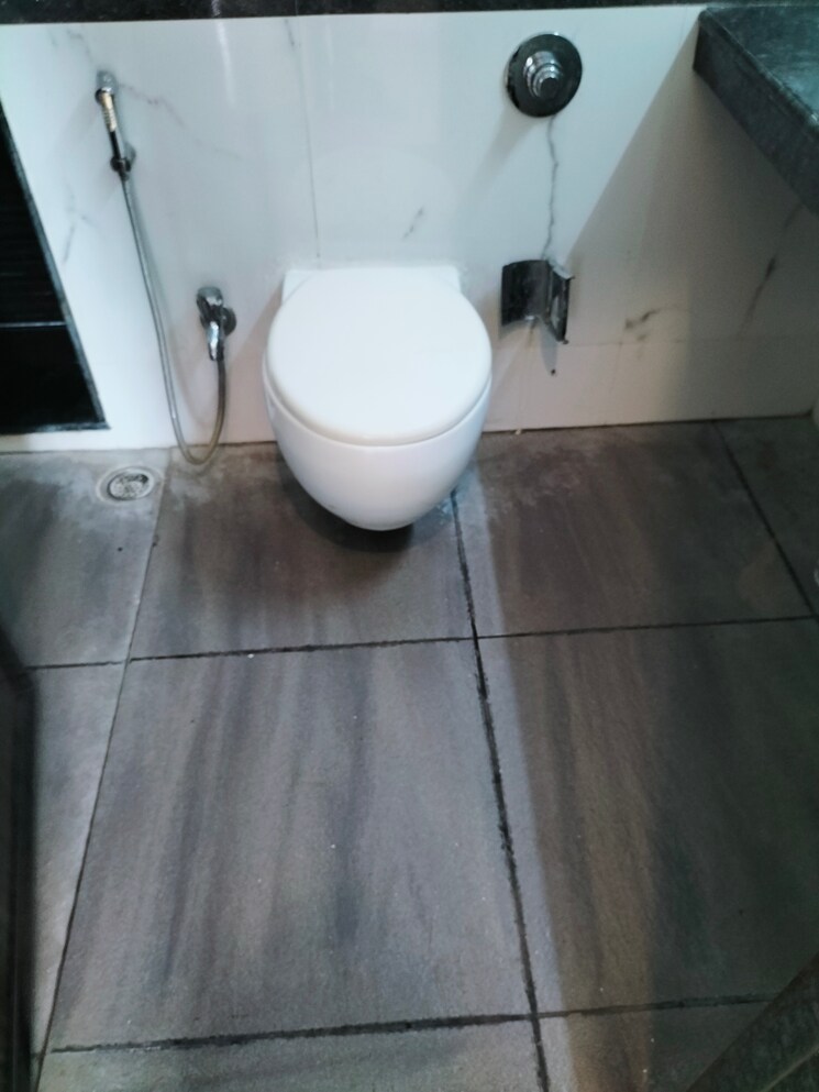 Bathroom, k-raheja-raheja-residency 3 Bedroom 980 Sq.Ft. Apartment In Malad East Mumbai 8904711