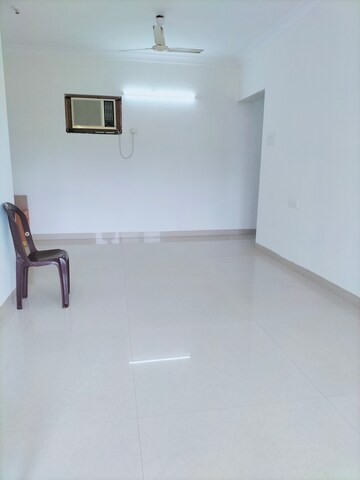 Room in 3 BHK Apartment at K Raheja Raheja Residency, Malad East – for Rent