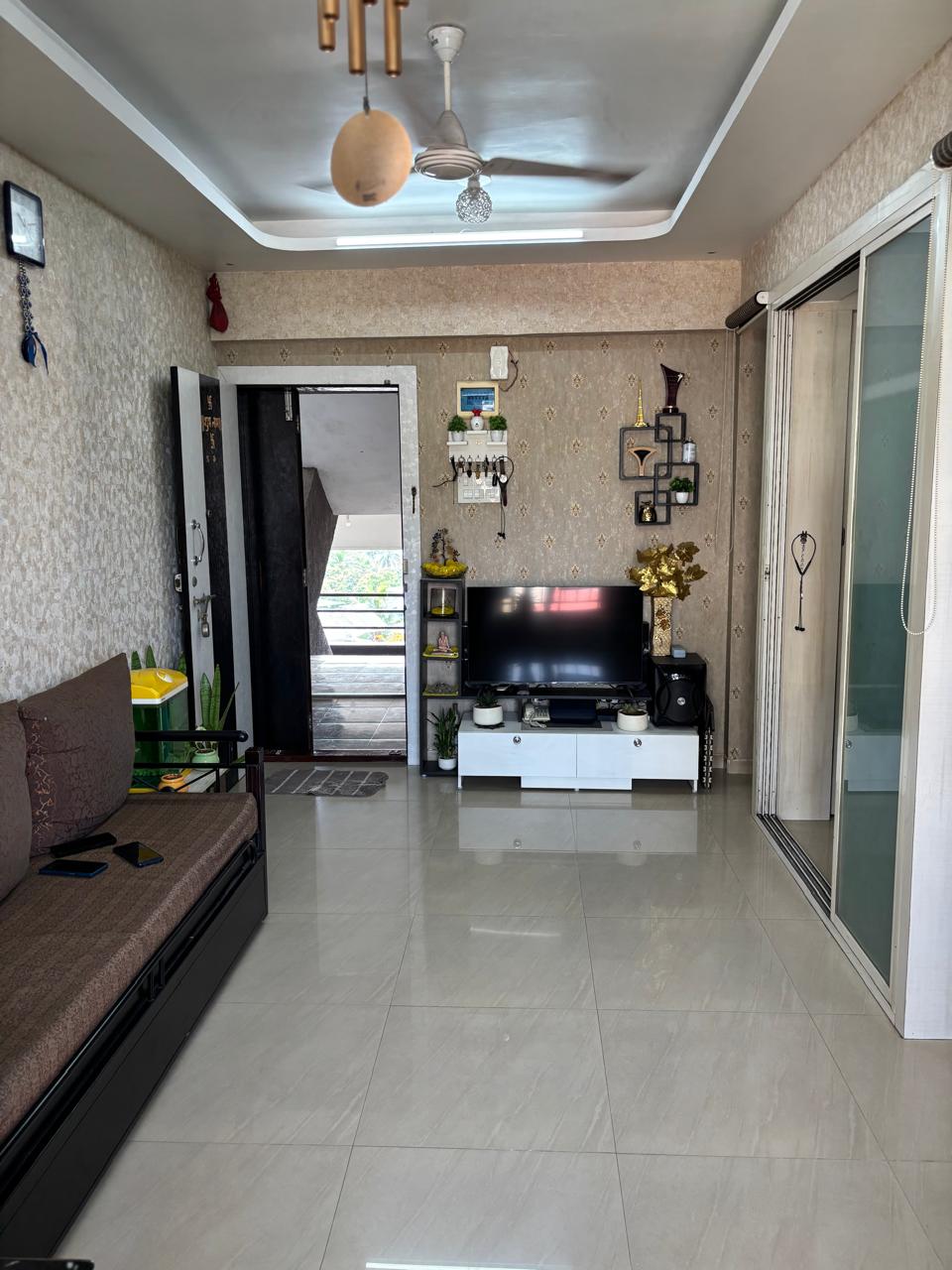 1 BHK + Extra Room 325 Sq.Ft. Apartment in Nirmal Niwas Kanjurmarg