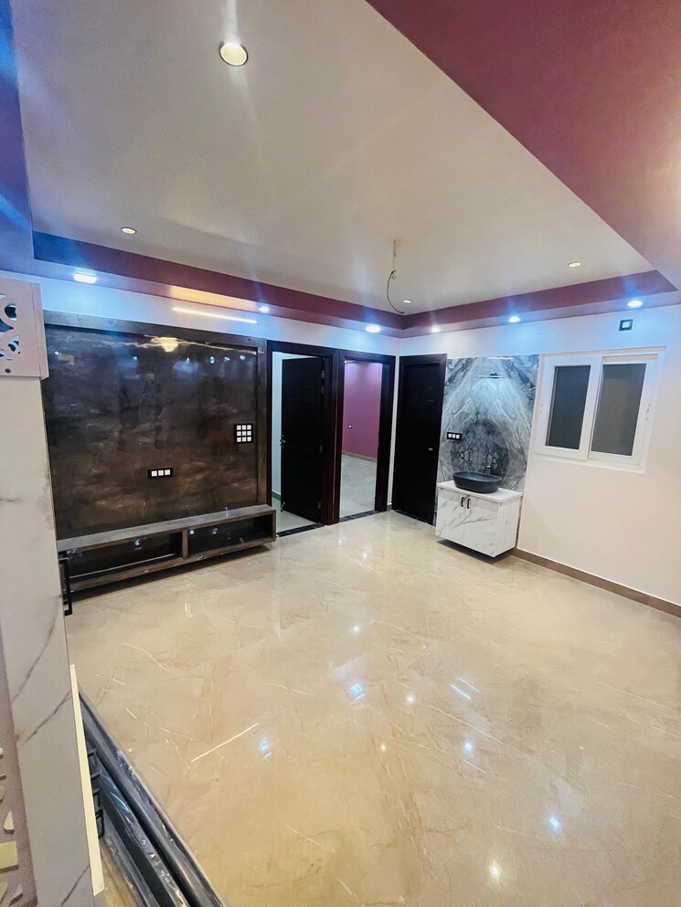 Room, gms road 3 Bedroom 1700 Sq.Ft. Builder Floor In Gms Road Dehradun 8904718