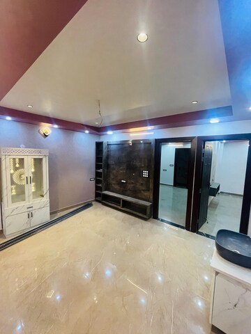 Room in 3 BHK Builder Floor at Gms Road – for Rent