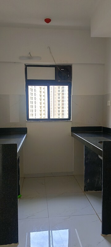1 BHK Apartment For Rent in Runwal Gardens, Dombivli East