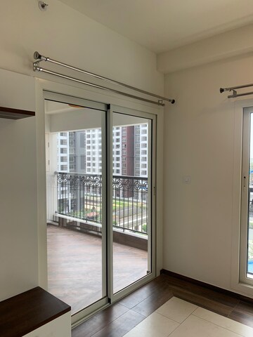 Room in 4 BHK Apartment at Sobha Windsor, Whitefield – for Rent