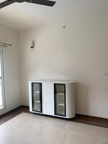 Room in 4 BHK Apartment at Sobha Windsor, Whitefield – for Rent