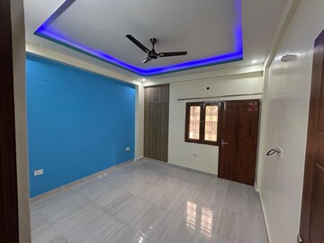 Bedroom in 3 BHK Builder Floor at Gms Road – for Rent