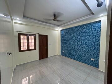 Bedroom in 3 BHK Builder Floor at Gms Road – for Sale