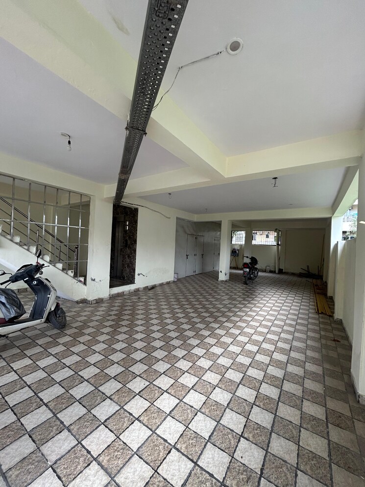  Parking, gms road 3 Bedroom 1600 Sq.Ft. Builder Floor In Gms Road Dehradun 8904869