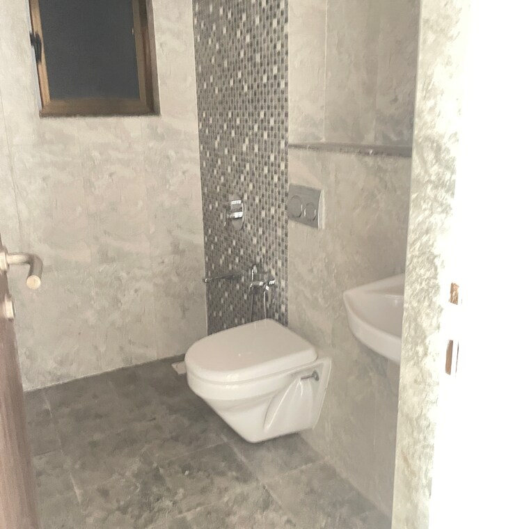 Bathroom, runwal-avenue-broadway 1 Bedroom 350 Sq.Ft. Apartment In Datar Colony Mumbai 8904900