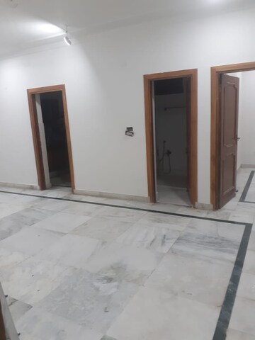  3 BHK Apartment at Uppal Southend, Sector 49 – for Rent