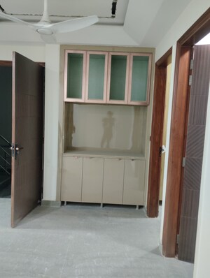 Room in 5 BHK Independent House at RWA Apartments Sector 41, Sector 41 – for Sale