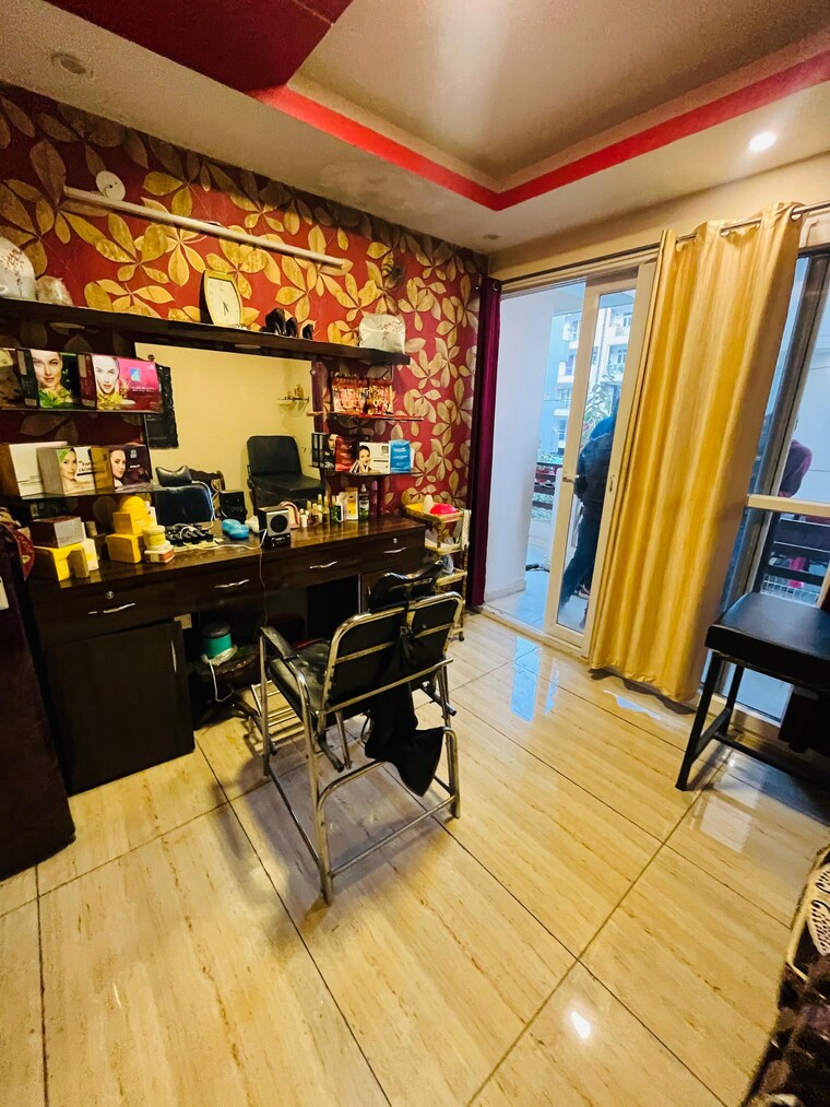 Living Room, gms road 2 Bedroom 1400 Sq.Ft. Apartment In Gms Road Dehradun 8904970