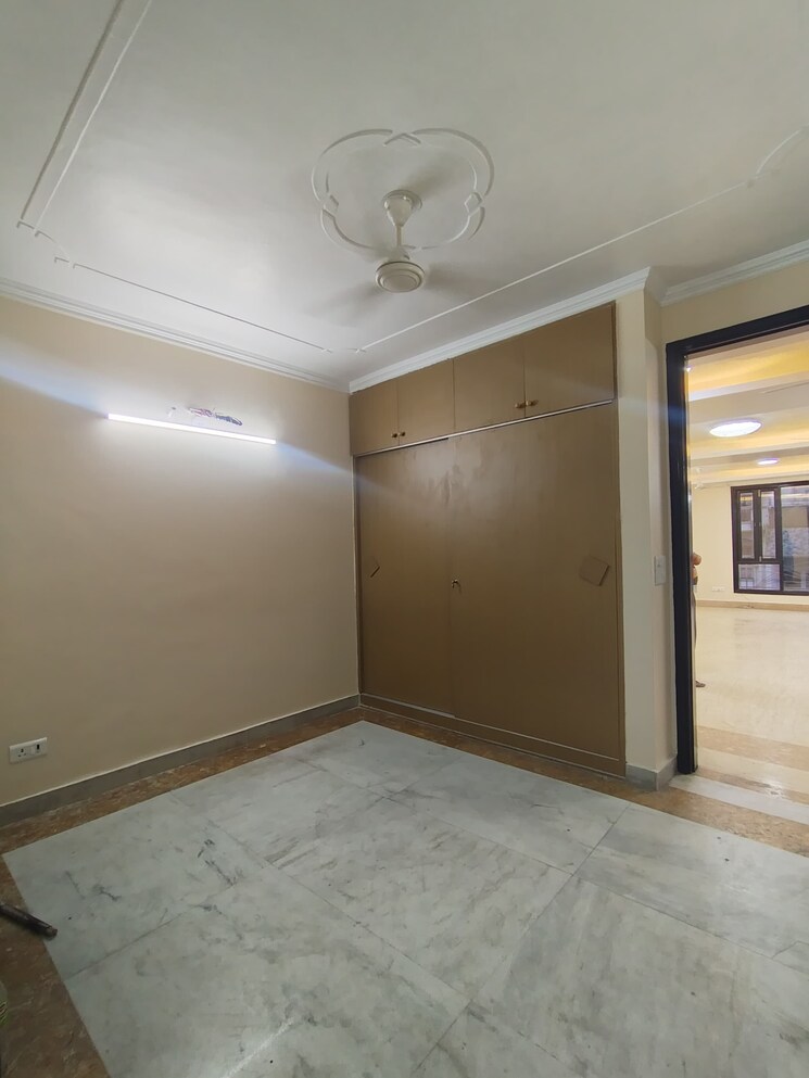 Room, chittaranjan park 3 Bedroom 200 Sq.Yd. Builder Floor In Chittaranjan Park Delhi 8904986