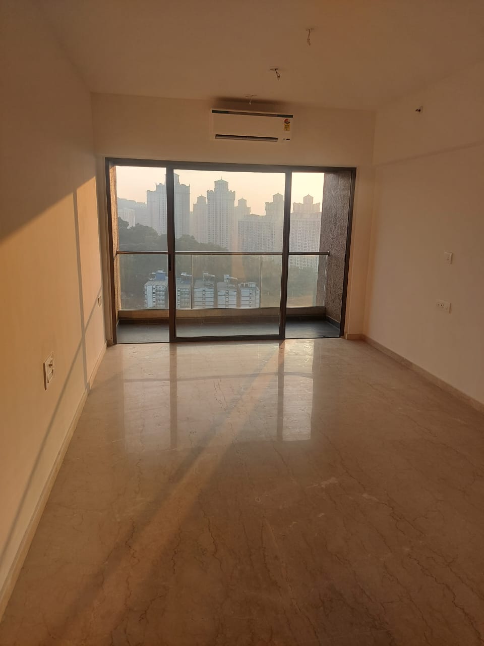 2 BHK Apartment For Rent in Kanakia Silicon Valley