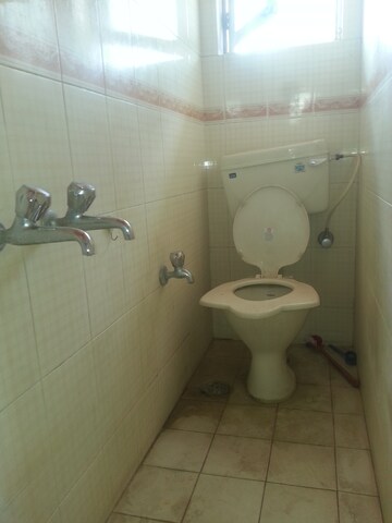 Bathroom in 1 RK Independent House at Rt Nagar – for Rent