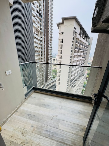 Balcony in 3 BHK Builder Floor at Unitech South City II, Sector 50 – for Rent