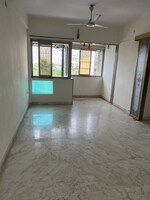 2 BHK 750 Sq.Ft. Apartment in Juhu Sun N Sea CHS