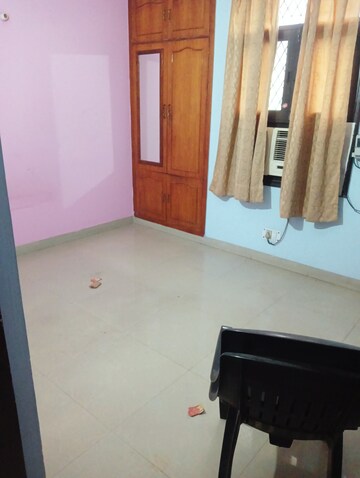 Furnished Amenities in 2 BHK Apartment at Purvanchal Panchahuli, Sector 61 – for Rent