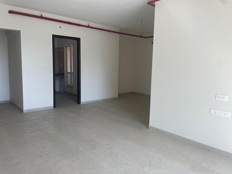 Room, dosti-west-county-phase-4-dosti-pine 1.5 Bedroom 558 Sq.Ft. Apartment In Balkum Pada Thane 8905023