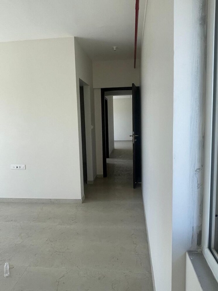 Room, dosti-west-county-phase-4-dosti-pine 1.5 Bedroom 558 Sq.Ft. Apartment In Balkum Pada Thane 8905023