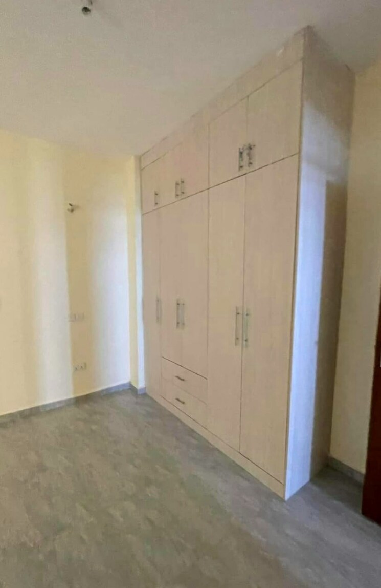 Room, redwoods-chs 2 Bedroom 800 Sq.Ft. Apartment In Mulund West Mumbai 8905039