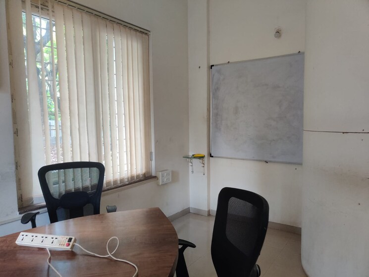 Team Area, senapati bapat road Commercial Office Space 1500 Sq.Ft. In Senapati Bapat Road Pune 8905065