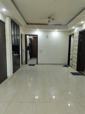 Room in 4 BHK Villa at Nirvana Country Birch Court, Sector 50 – for Rent