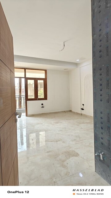 3 BHK Builder Floor For Sale in Sector 73